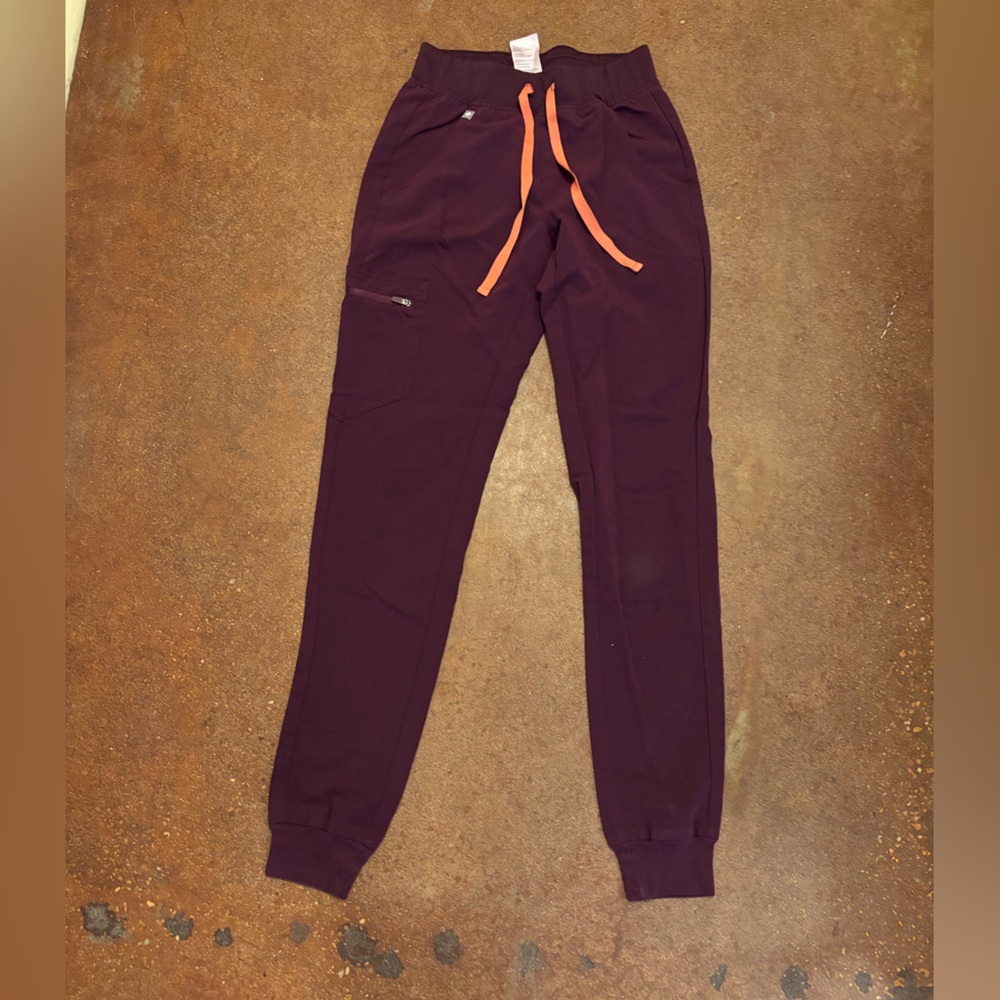 Figs Women’s deep Purple Zamora Jogger scrub pants XXS/tall